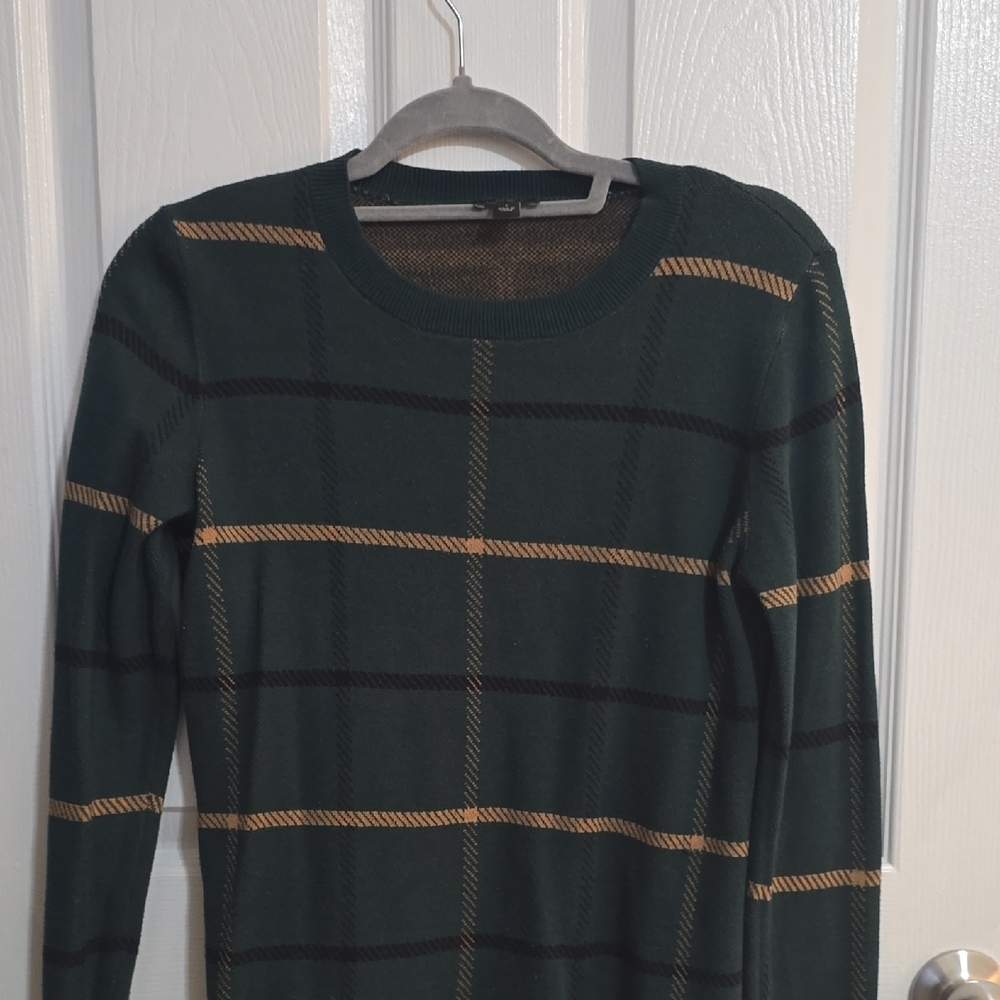 Ann Taylor Factory Green and Tan Plaid Sweater